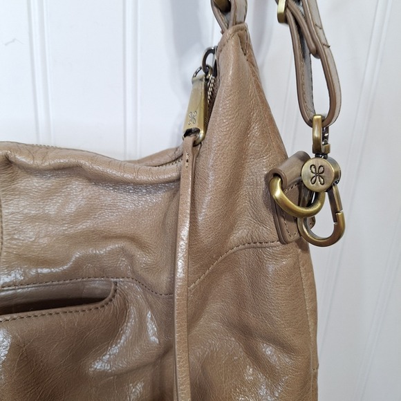 HOBO Liberty Leather Convertible Crossbody Shoulder Bag Tan‎ Large Pockets Zip - Picture 7 of 16